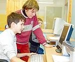 Datortehnika bibliotēkā dīkā nestāv