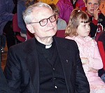 Kardināls dod svētību Dunalkas ļaudīm