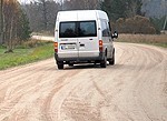 Pašvaldība ceļu tomēr salabo