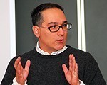 ASV profesors iepazīstina ar elektronisko literatūru