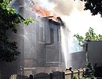 Papildināts – Deg Jāņa Gaiļa grausts