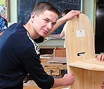 Ar roku darbu pēc panākumiem