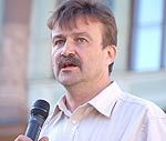 Piensaimnieki atsakās no protestu akcijām