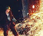 Saeima atbalsta valsts galvojumu “Liepājas metalurga” 112 miljonu latu aizņēmumam