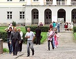 Baidās, ka izglītība laukos tiks iznīcināta