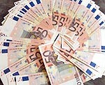 Nedrošība liek pievērsties ārvalstu valūtai