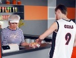 Pusdienotājiem Grobiņā iespēju tagad vairāk