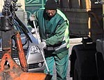 Sākušies ielu pavasara uzkopšanas darbi