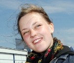 Mākslinieki glezno, spītējot vējam