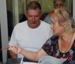 Ieceļ pārvalžu vadītājus un samazina algas