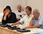 Deputāti iepazīstas ar slimnīcu