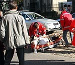 Papildināts – Automašīna uz gājēju pārejas notriec sievieti