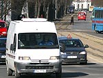 Katrs ceturtais autovadītājs regulāri pārsniedz atļauto braukšanas ātrumu