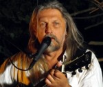 Muzicēs dziesminieki Andris Černovs un Helēna Kozlova
