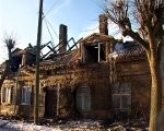 Iespējams no pārkurinātas krāsns aizdedzies nams Bernātu ielā