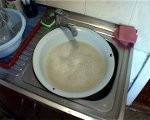 Cilvēki spiesti dzīvot bez kanalizācijas