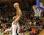 Koženetu LBL Zvaigžņu spēlē aizstās Ansons