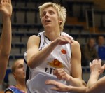 Čempionu titulam pietika ar divām spēlēm