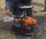 Svin ar smiekliem un olām
