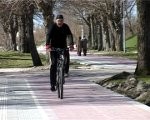Riteņbraucēji iemēģina vēl nepabeigto veloceliņu