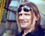 Uz Liepāju atved urnu ar Jāņa Groduma pelniem