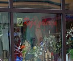 Atzīst par maksātnespējīgu Liepājas SIA “Rožu galerija”