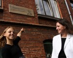 Skola iemūžina J. Čakstes piemiņu