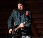 Rokkafejnīcā muzicēs dzejnieks un mūziķis Jānis Jansons