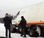 Šoferi cīnās ar sniega rekordu