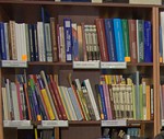 Vai skolai vajag dāvināt grāmatas?