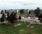 Karostu atbrīvo no pamestajiem graustiem