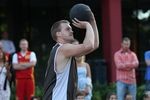 Vasaras ielu basketbola čempionātā uzvaras svin favorīti