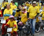 Atkal aicina braukt ar velosipēdu, iet kājām vai izmantot sabiedrisko transportu