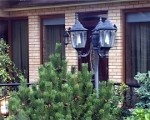 Apbalvo sakoptāko namu saimniekus