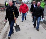 Pārbauda ielas kvalitāti
