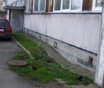 Pauž bažas par mājas sabrukšanas draudiem