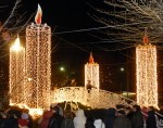 Iedegsim pirmo sveci Adventes vainagā