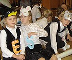 Pirmo klašu audzēkņi atzīmē 100.skolas dienu