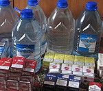 Dzīvoklī glabā nelegālo alkoholu un cigaretes