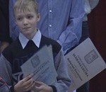 Grobiņā prēmē labākos skolēnus