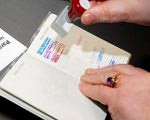 Aicina darbam vēlēšanu komisijās