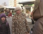 Aicina parakstīties pret pensionēšanās vecuma paaugstināšanu