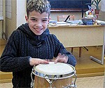 15.vidusskola dāvanā saņem mūzikas instrumentus
