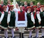 Ielūdz uz tautas deju festivāla koncertu
