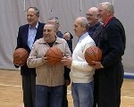 Satiekas Liepājas basketbola zelta vīri