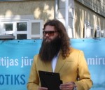 Dzintars noslēdz reģionālo tūri un uzsāk izglītojošu lekciju kursu skolās