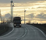 Autoceļi daudzviet apledojuši