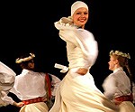 Aicina uz tautas deju festivālu “Sadancojam Liepājā 2013”