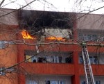 Papildināts (2) – No uguns izglābj septiņus cilvēkus un kaķi