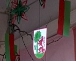 Skolēni piedalās pilsētas svētku rotas veidošanā